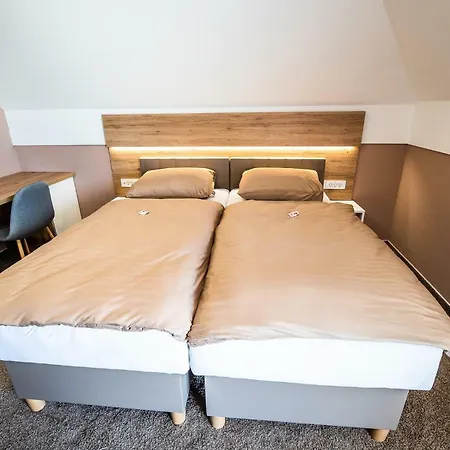 Guesthouse Mars Ig Exteriér fotografie